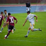Fußballspieler im Einsatz während eines Testspiels, dabei schoss ein Spieler von Racing Santander gegen den 1. FC Nürnberg aufs Tor. Fritten, Fussball & Bier - www.soccer-warriors.de
